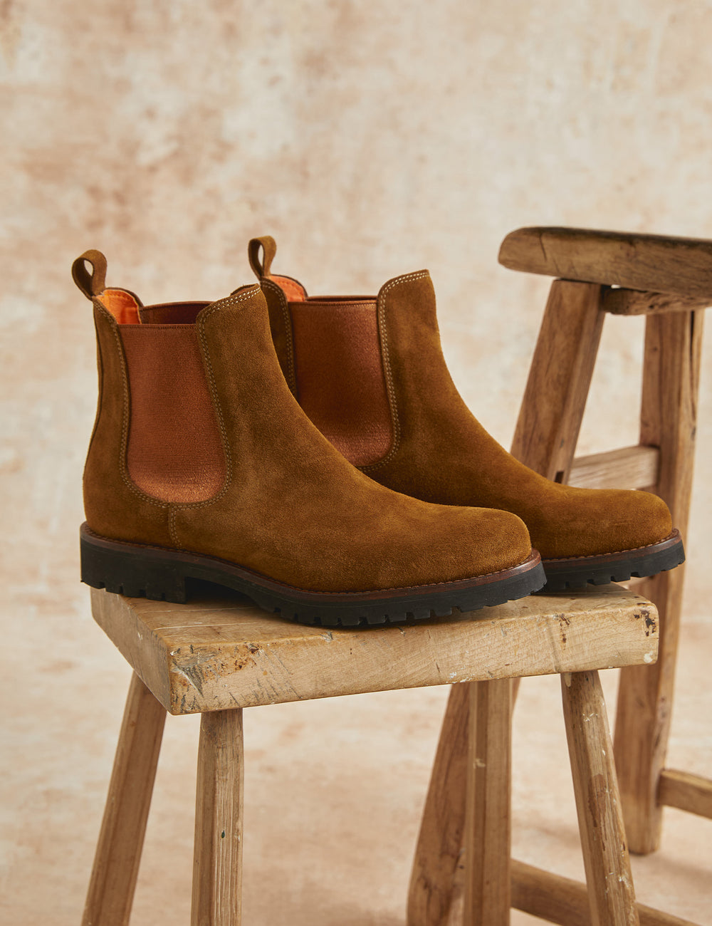 Camino Suede Chelsea Boot