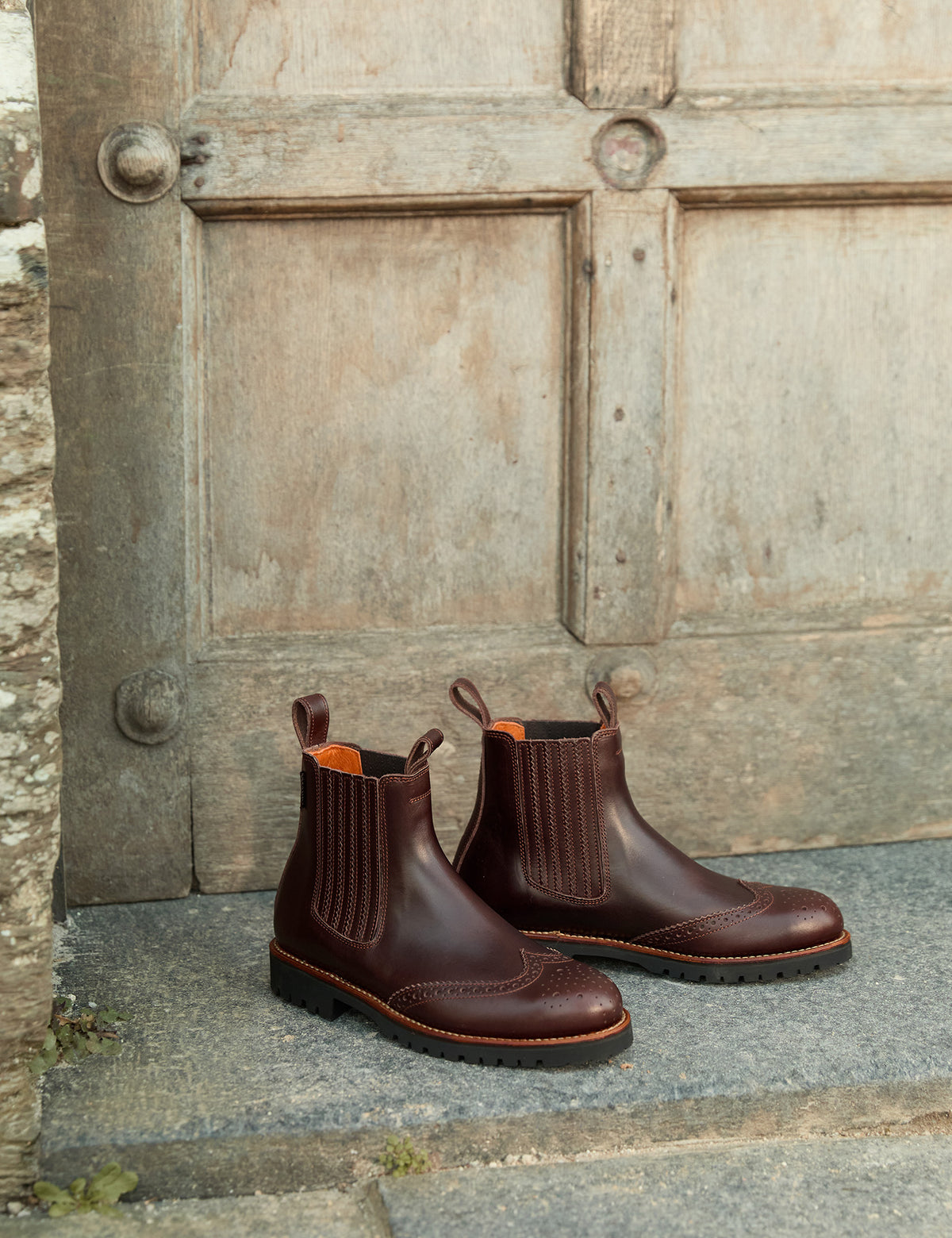 Oscar Brogue-Tip Boot