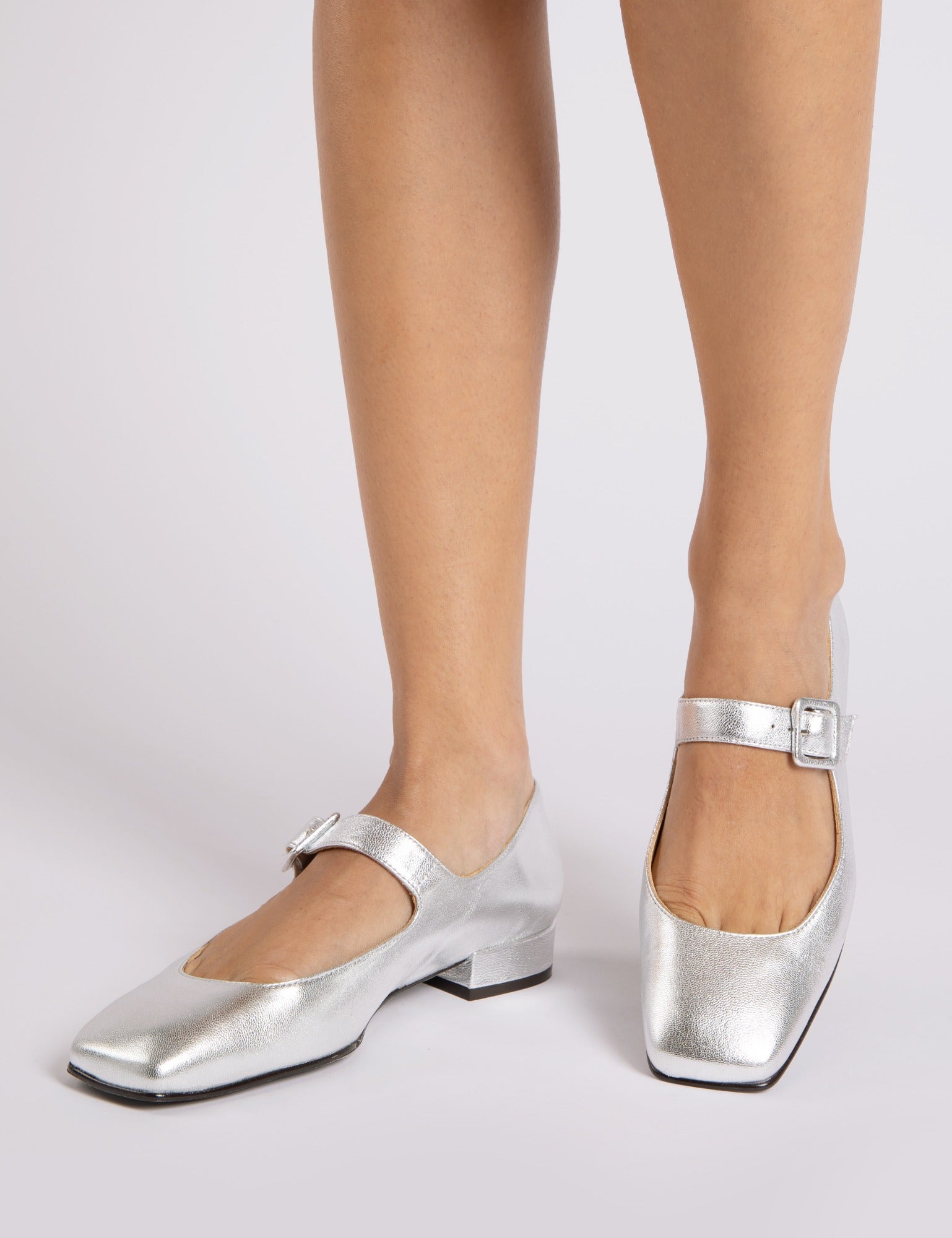 Low Mary Jane Leather Shoe