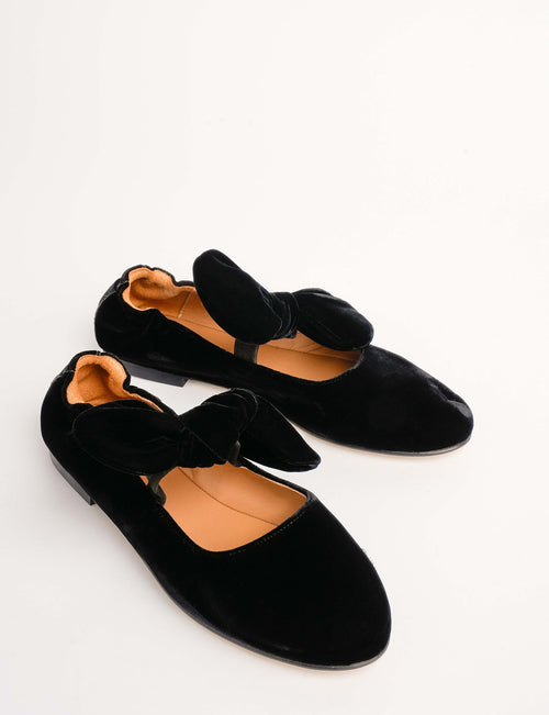 Minnie Velvet Pump