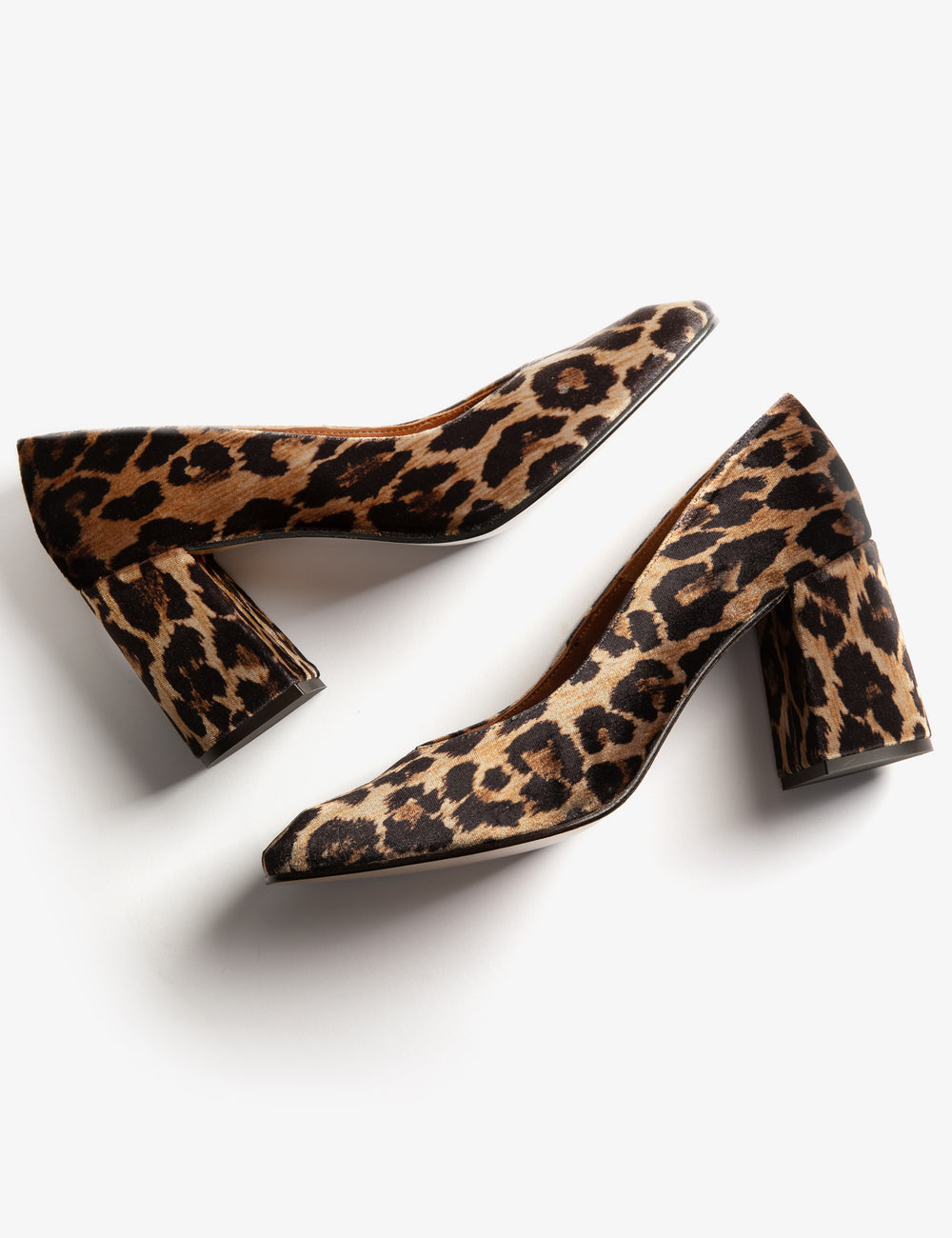 Gamine Velvet Shoe