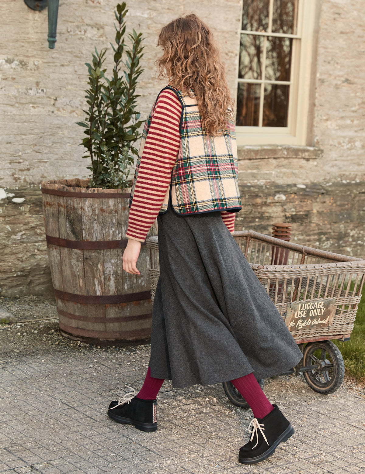 Phenomenal Suede Shearling-lined Boot