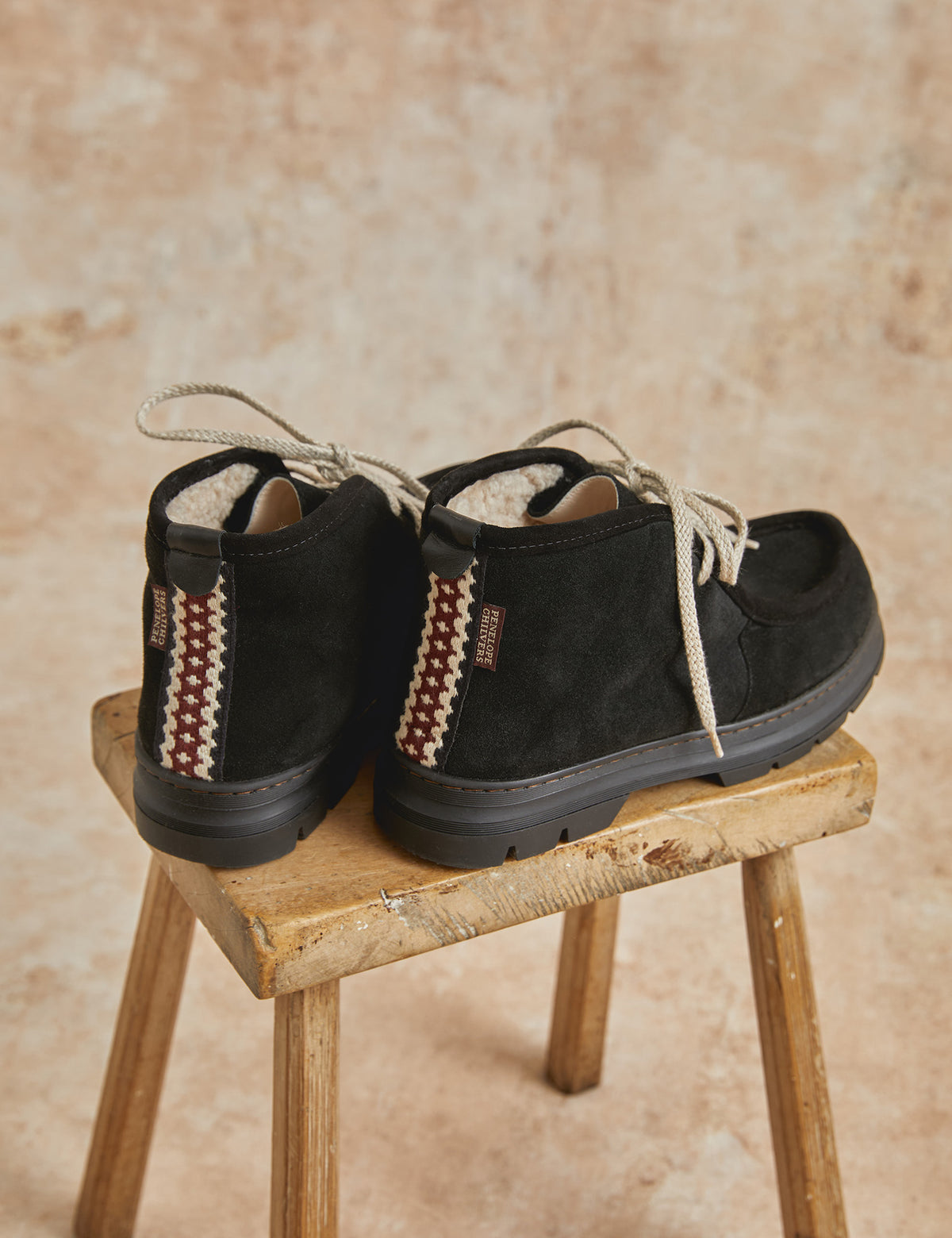 Phenomenal Suede Shearling-lined Boot