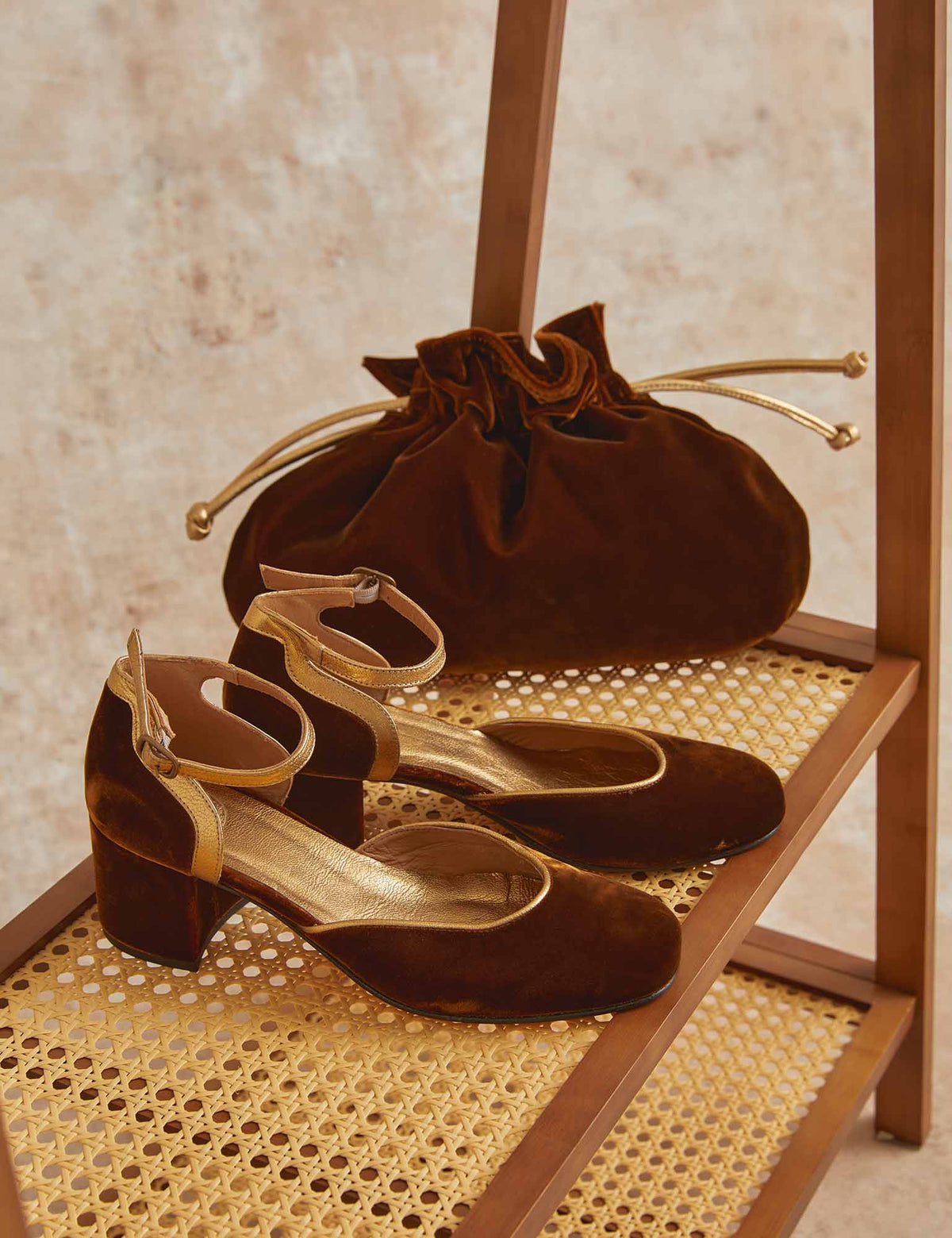 Sedara Velvet Shoe
