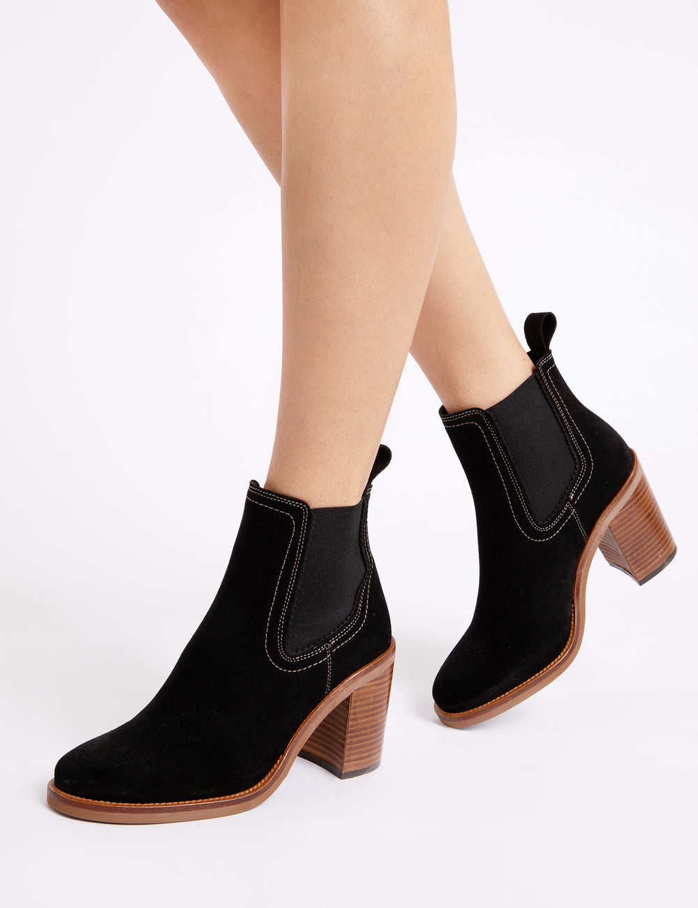 Paloma Rociera Suede Boot