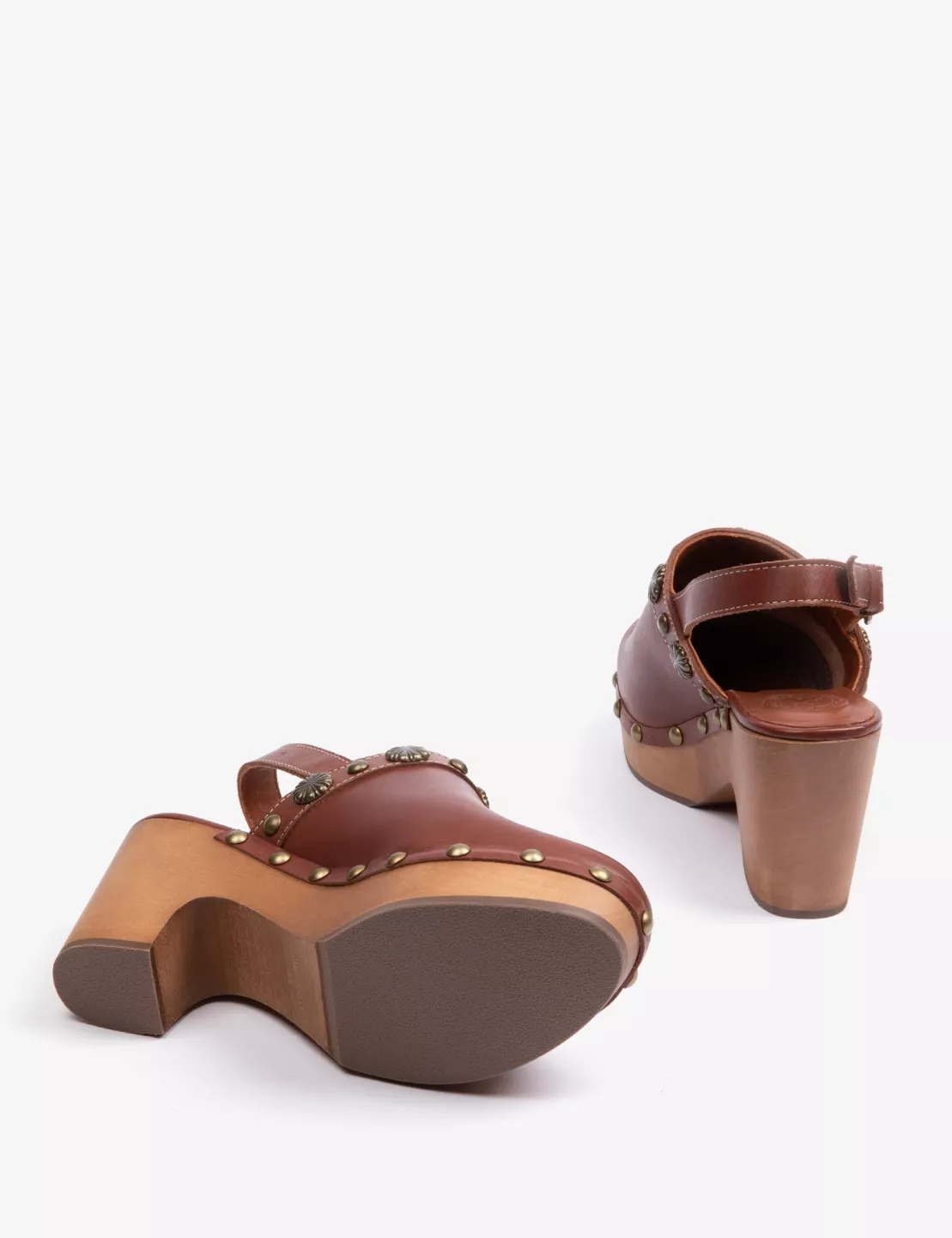 carpenter-stud-platform-clog-claret-3