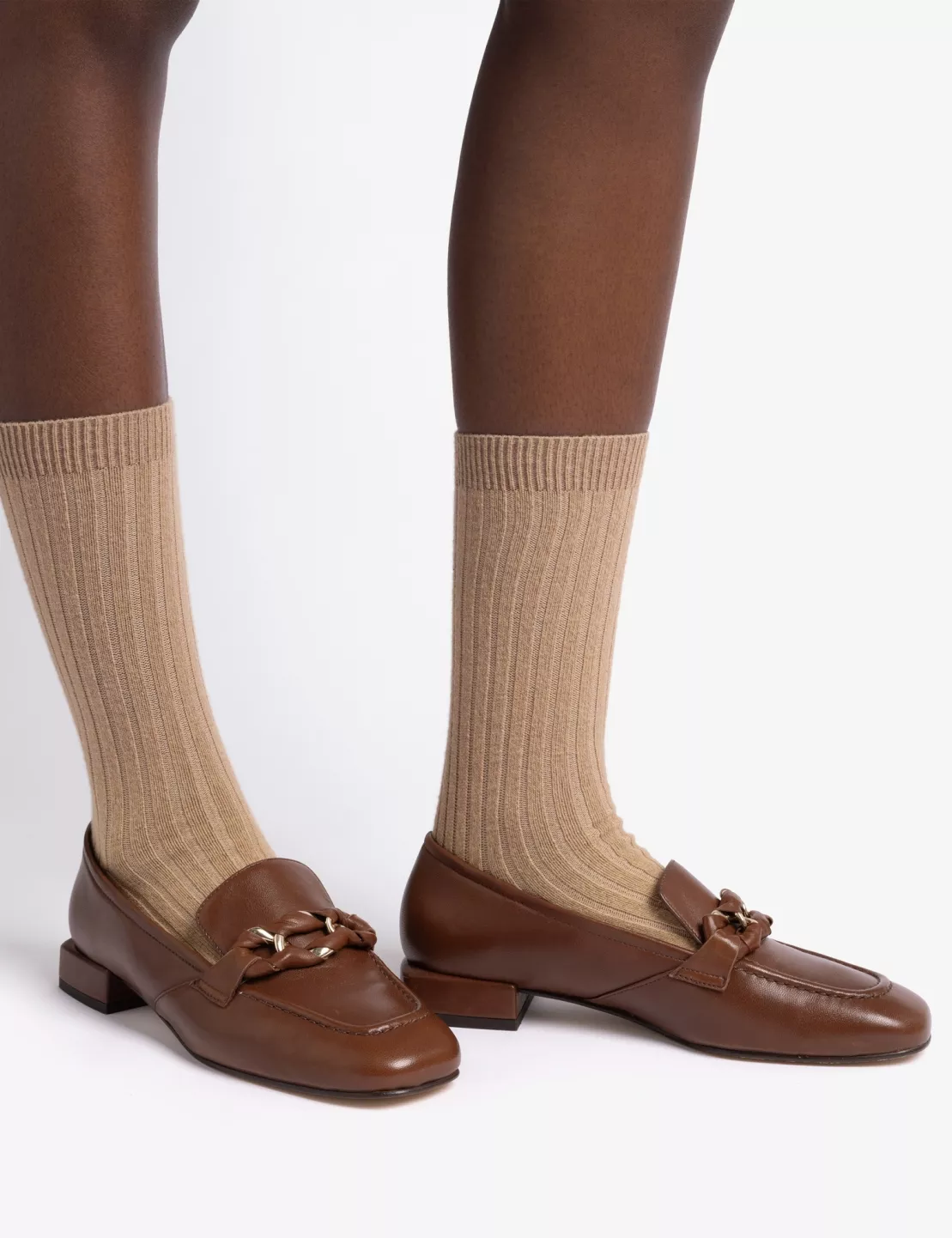 low-lorenzo-leather-loafer-cognac-5
